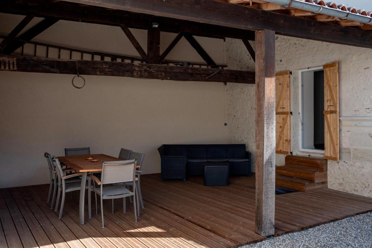 Au Coeur Du Village Bassillac Perigueux Екстериор снимка